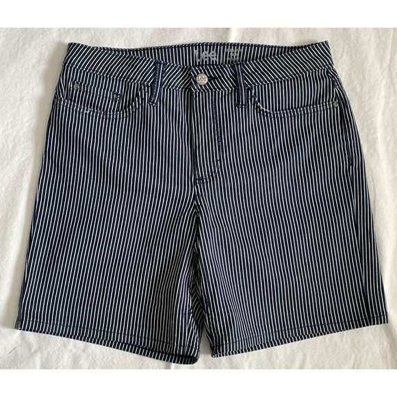 Lee Pants - Womens Railroad Stripe Vintage Style Size 10 Shorts Mid Rise Reg Fit 7" Inseam
